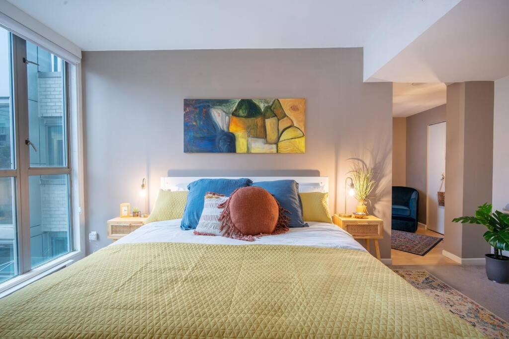 Heart Of Downtown King Suite/parkng/pool/gym/sauna Apartamento *