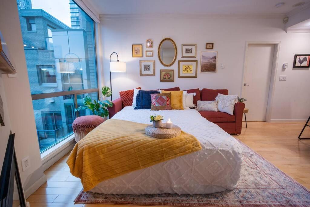 Heart Of Downtown King Suite/parkng/pool/gym/sauna Apartamento